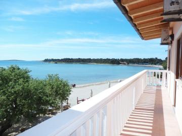 Apartments Real - 10 m from sea