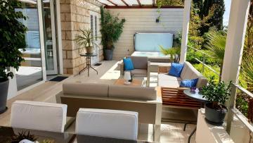 Villa King Deluxe Apartment