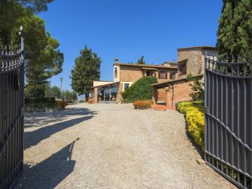 Well kept Apartment in Castelfiorentino with Shared Pool
