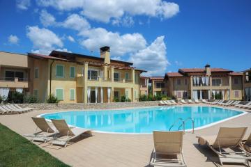 Le Corti Caterina Apartments with pool by Wonderful Italy