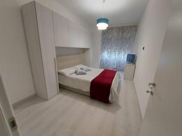 Lovely and spacious apartment in the city centre