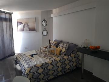 SUMMERLAND SUITES
