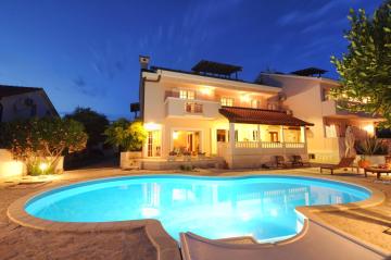 Apartments Villa Marnii