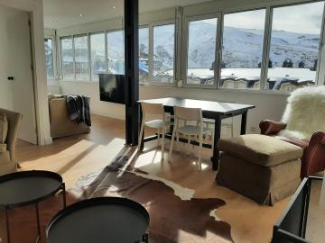 DunaSki - Top views from all rooms, Garage included, 3 bd - 2 wc, 50m from slopes, fireplace, massive windows and sunlight!