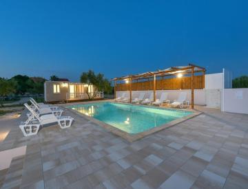 Apartments Ani - with pool