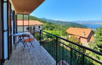 Nice home in Lovran with Jacuzzi, 2 Bedrooms and WiFi