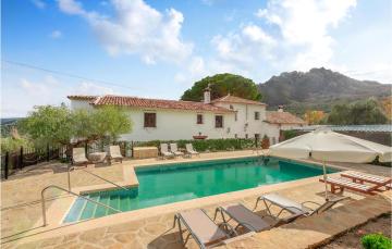 Stunning Home In Grazalema With Wifi, Private Swimming Pool And 5 Bedrooms