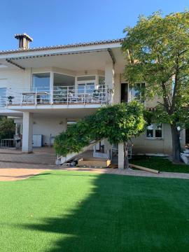 Villa Mare, a los pies de Sierra Nevada