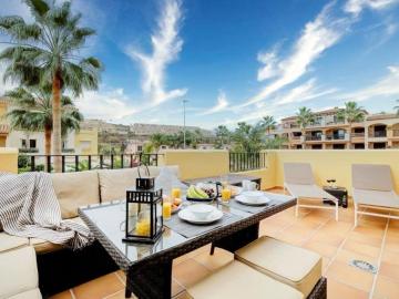 15 SUNNY APARTMENT, TERRACE, POOL, WiFi!