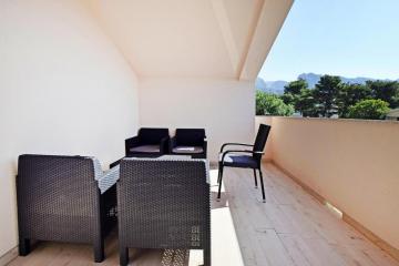 Apartment in Starigrad Paklenica only 200m from the sea