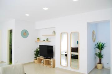 Kawaii BEACHFRONT Malagueta Apartment by AlohaMalaga
