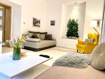 James Bond Apartment old town