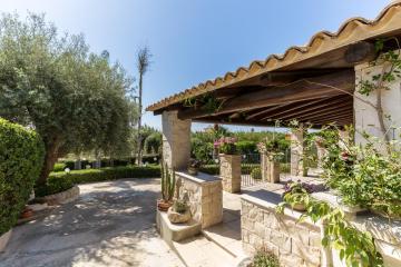 Jasmine house