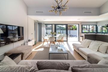 Villa Marbesa Beach