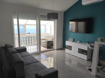 Novi BR Apartment