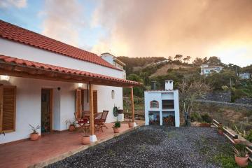 Sustainable Rural House La Lisa Dorada