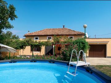 Holiday Home Ariana - LBN392