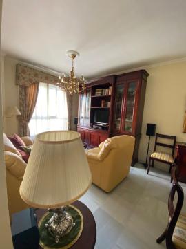 fantástico apartamento con parking avenida de cadiz