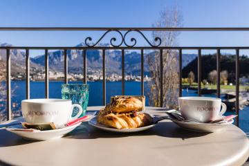 LUXURY SUITES ROCOPOM - Lake Front