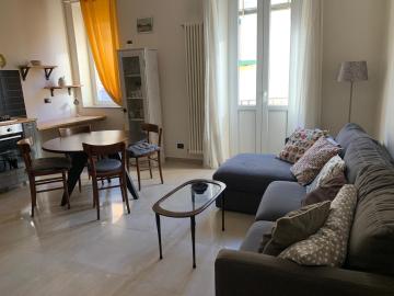 In Bocca a Lucca! Cozy city home in historic center
