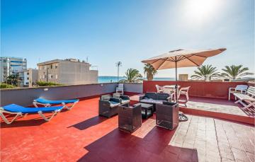 Beautiful apartment in Can Pastilla with WiFi and 4 Bedrooms