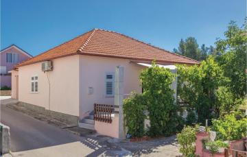 Two-Bedroom Holiday Home in Zadar
