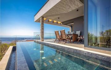 Nice home in Smrika with 2 Bedrooms, WiFi and Outdoor swimming pool