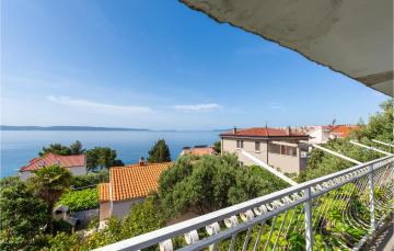 Beautiful apartment in Okrug Gornji with WiFi and 2 Bedrooms