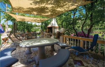 Amazing apartment in Kampor with 2 Bedrooms and WiFi