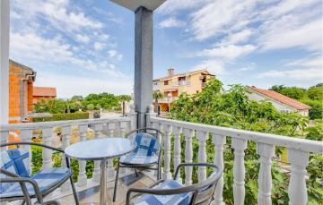 Beautiful apartment in Marsici with 1 Bedrooms and WiFi