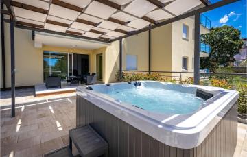 Beautiful apartment in Kostrena with 3 Bedrooms, Jacuzzi and Outdoor swimming pool