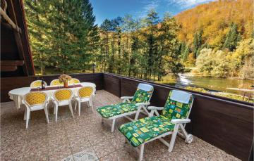Two-Bedroom Holiday Home in Brod na Kupi