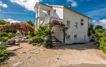 Awesome apartment in Krk with 3 Bedrooms and WiFi