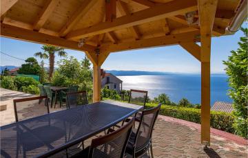Stunning home in Veprinac with 3 Bedrooms and WiFi