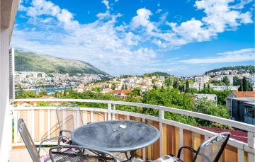 Awesome apartment in Dubrovnik with WiFi and 2 Bedrooms