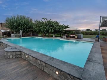 In the heart of the Lazio countryside with air conditioning