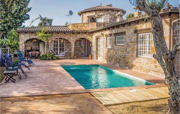 Amazing home in Begur with 3 Bedrooms, Internet and Outdoor swimming pool