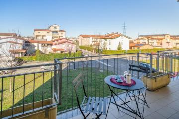 Parma Fiere Studio con parcheggio e balcone