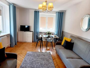 Corner Apartment przy Dworcu PKP- 4 minuty na pieszo od Dworca Głównego PKP i Dworca Autobusowego