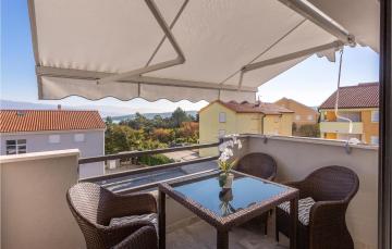 Beautiful apartment in Cizici with 2 Bedrooms and WiFi