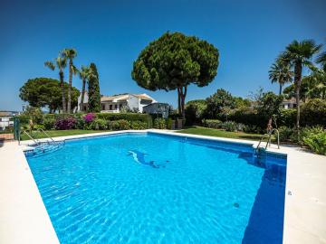 Apartment Las Acacias-1 by Interhome