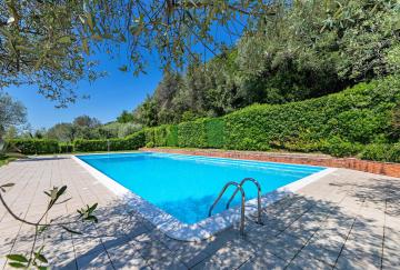 Il Rustico PT-2 Apartment by Wonderful Italy