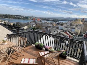 MODERNO PISO CON LA MEJOR TERRAZA DE RIBADEO Y VISTAS MARAVILLOSAS