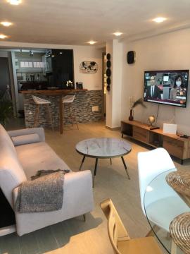 One Palm View 2-BDR - A step from the ocean!