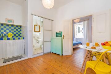 Lovely apartments in the city centre by Irundo