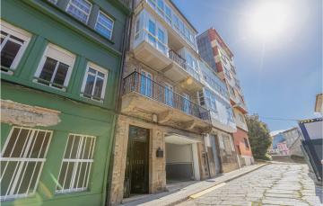 Awesome home in Ferrol with WiFi and 7 Bedrooms