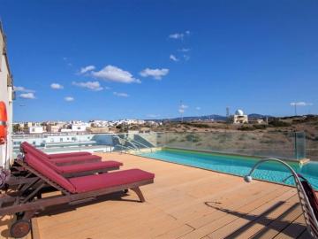 Premium apartment in Tarifa with shared sauna