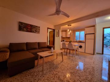 APARTAMENTO DE ESTRENO EN LOS PATIOS TIPICOS DE SAN BASILIO