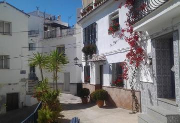 Spanish village holiday on Costa
