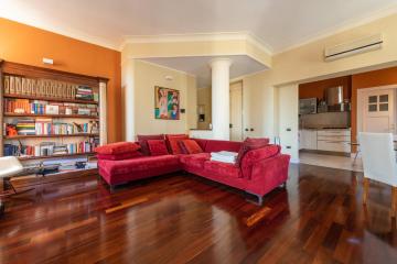 Vintage Flat